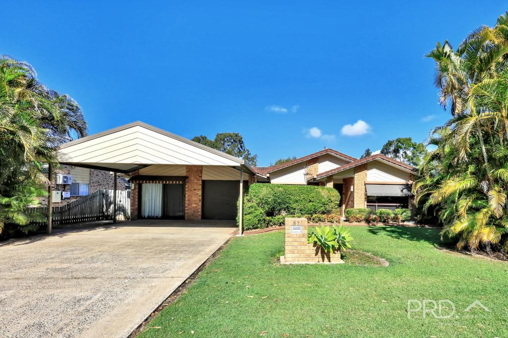 27 HONEYSUCKLE AVE, KAWUNGAN, QLD 4655