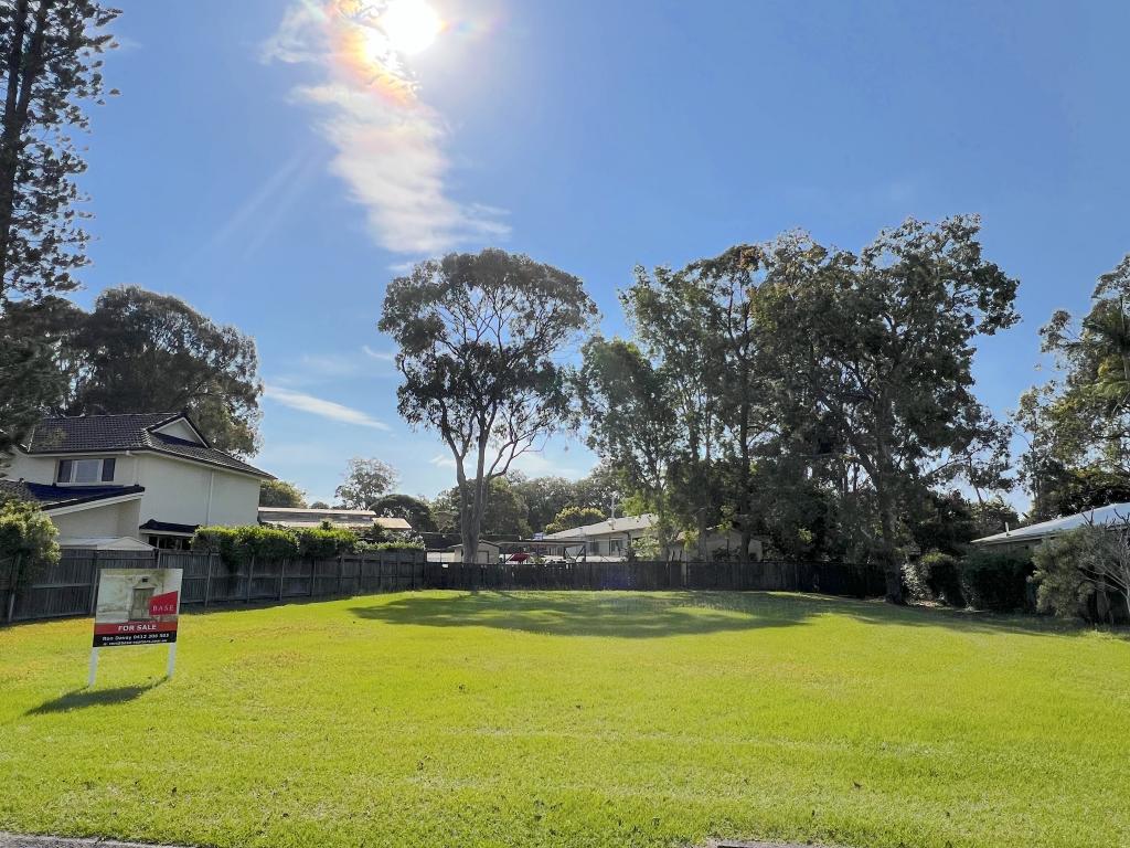 42 Seacove Ct, Noosaville, QLD 4566