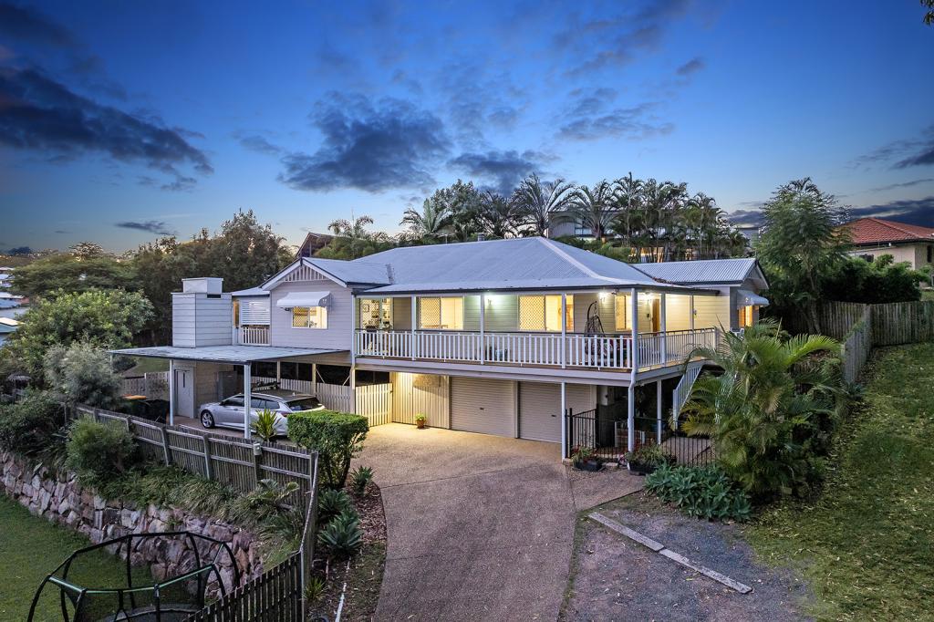 92 Saraband Dr, Eatons Hill, QLD 4037