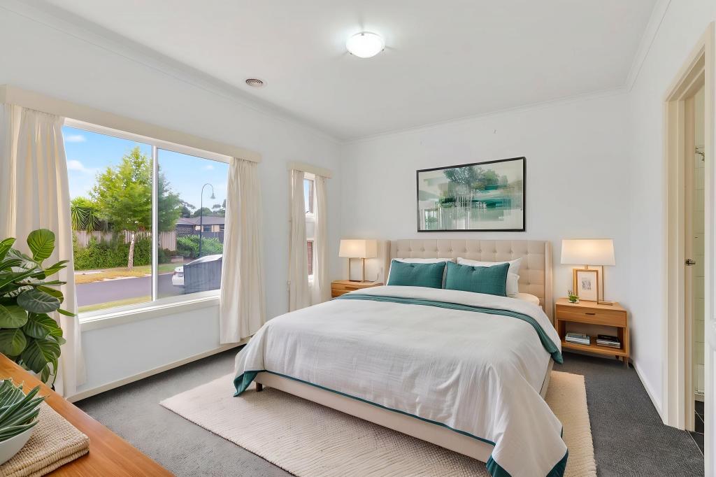 28 Lakewood Bvd, Melton, VIC 3337