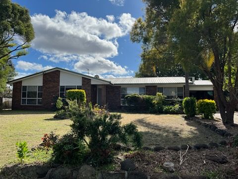 4 Disraeli Ct, Wyreema, QLD 4352