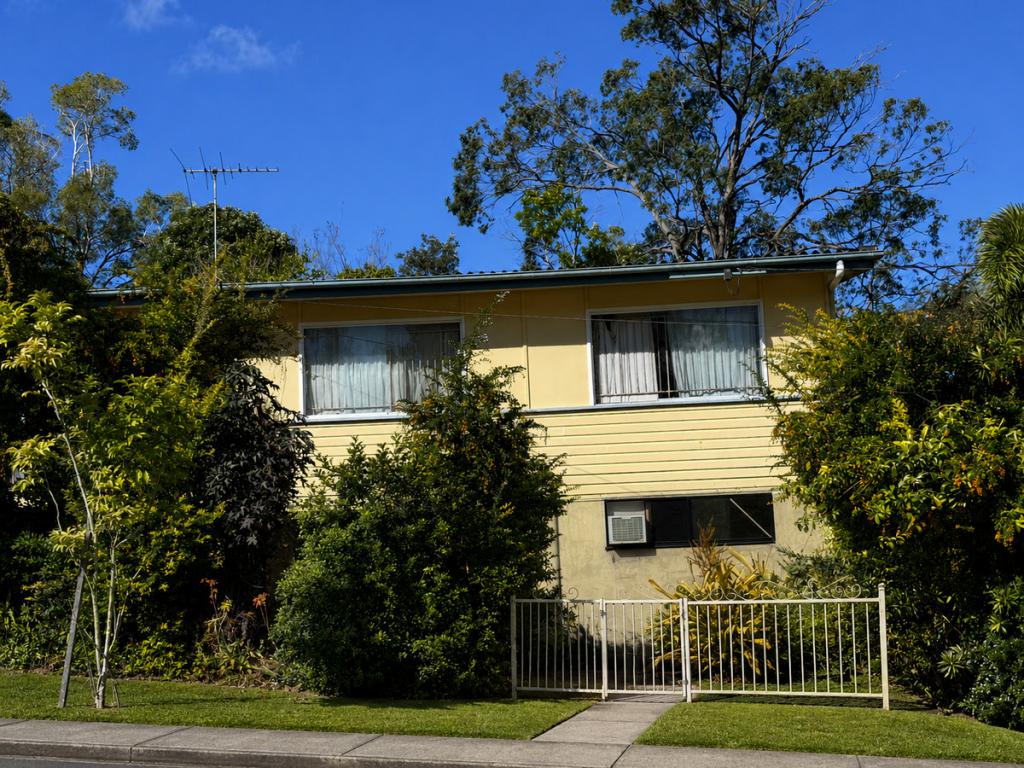 37 Mclean Pde, Ashgrove, QLD 4060