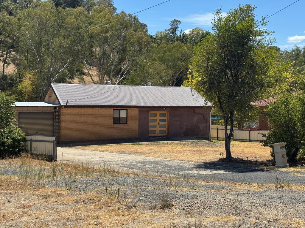 105 Herbert St, Tumut, NSW 2720