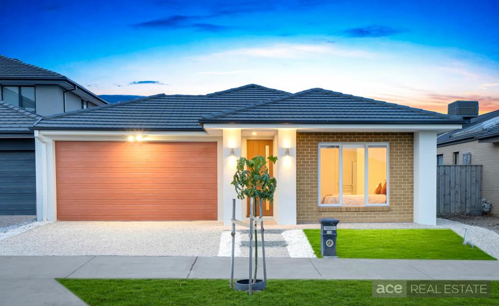 110 CARRICK ST, POINT COOK, VIC 3030