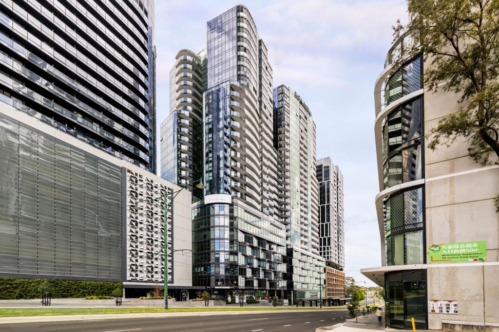 813/828 WHITEHORSE RD, BOX HILL, VIC 3128