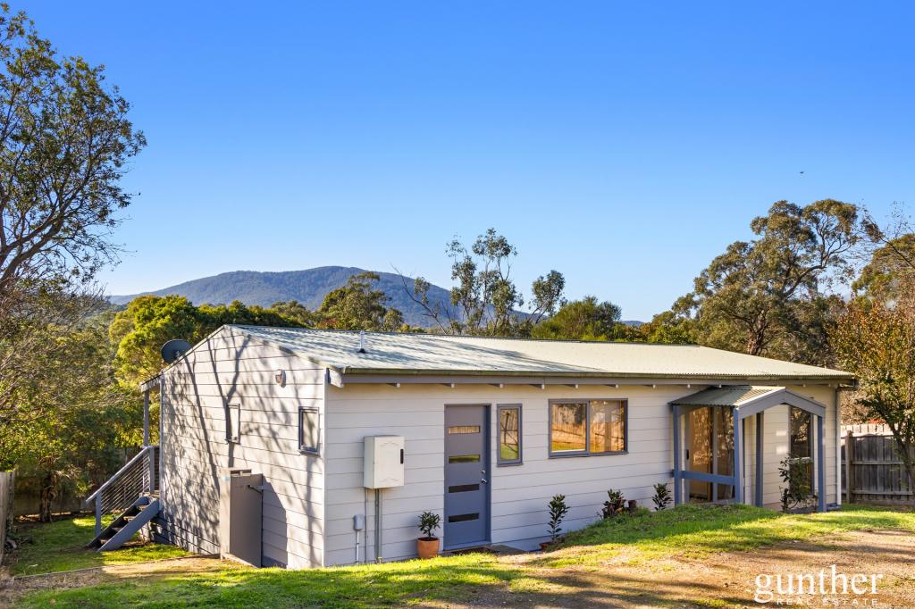 17A MCGREGOR AVE, HEALESVILLE, VIC 3777