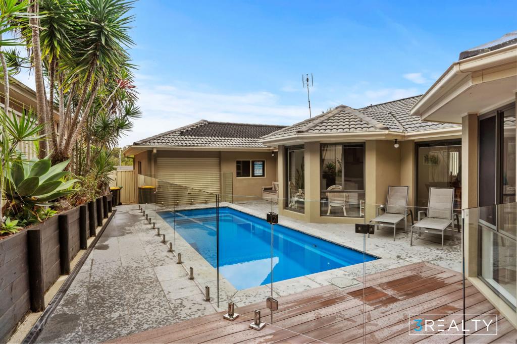 97 Silky Oak Dr, Caves Beach, NSW 2281