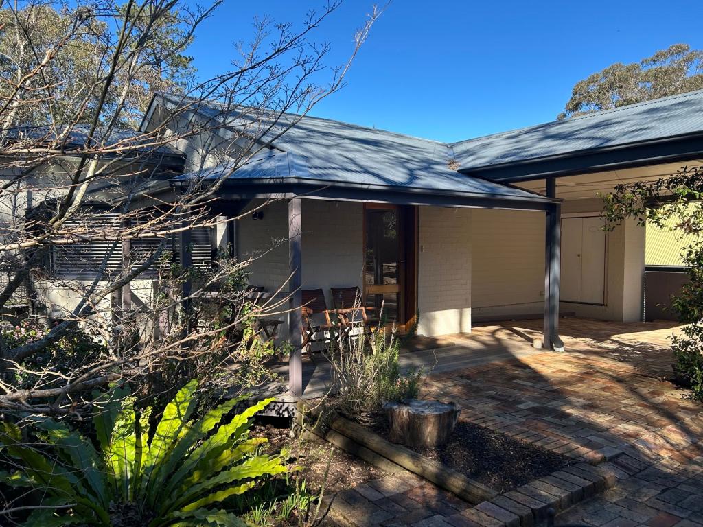 19 Cross St, Blackheath, NSW 2785