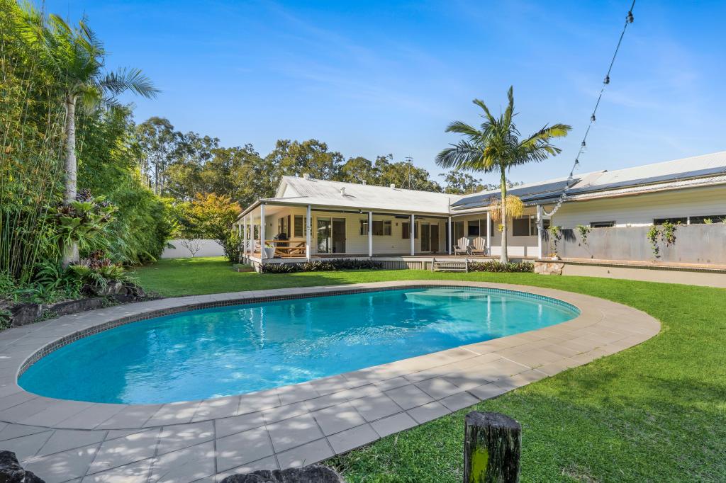 91 Lake Weyba Dr, Noosaville, QLD 4566