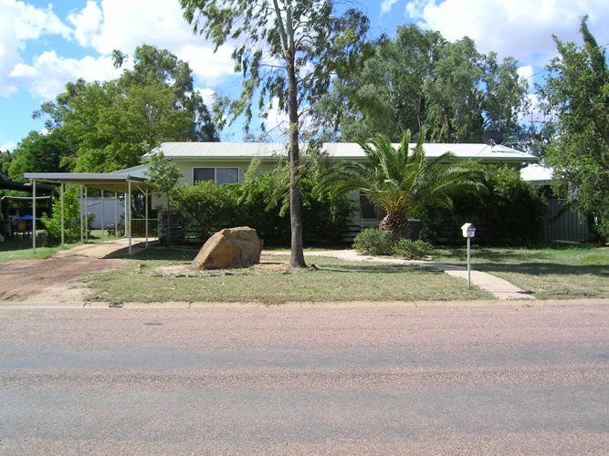 26 Miner Rd, Longreach, QLD 4730