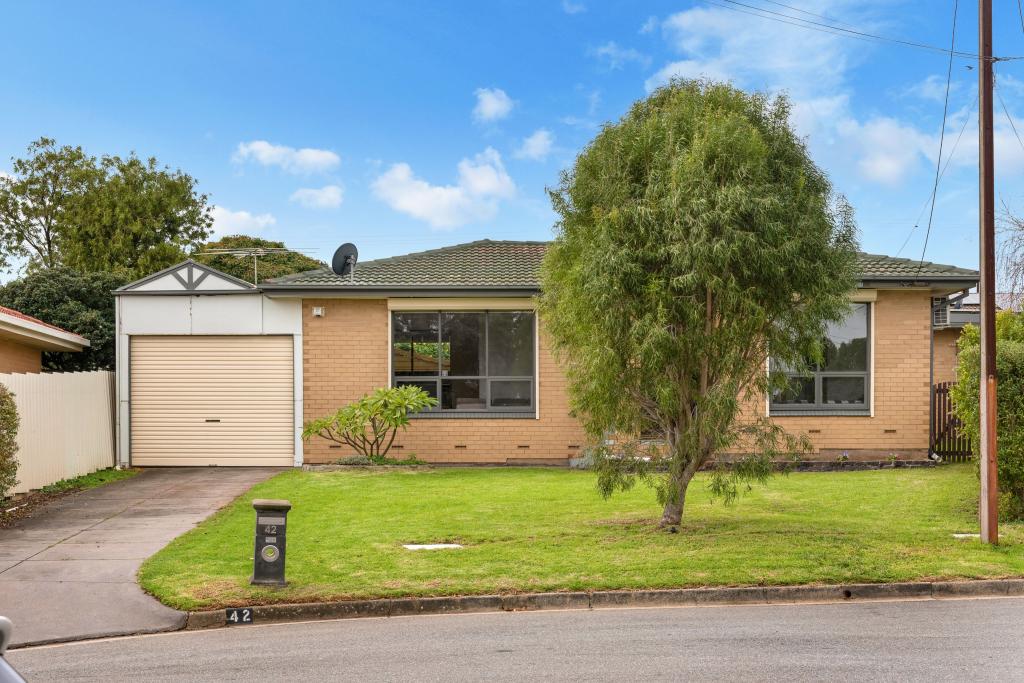 42 Burns Ct, Morphett Vale, SA 5162