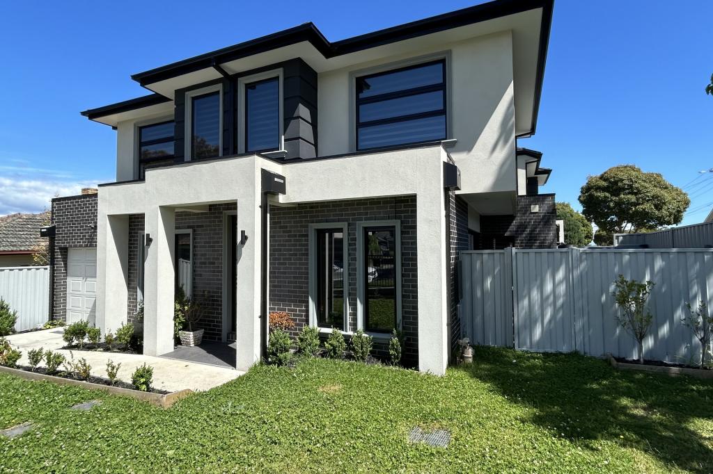 10 Seventh Ave, Dandenong, VIC 3175