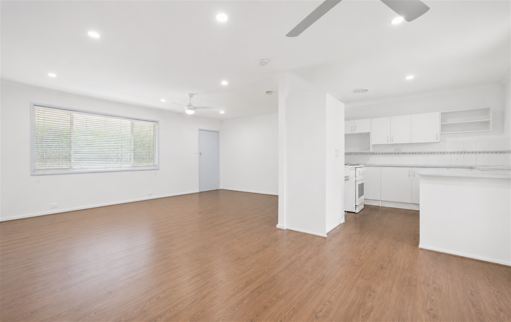 4 Lorraine Ct, Lawnton, QLD 4501