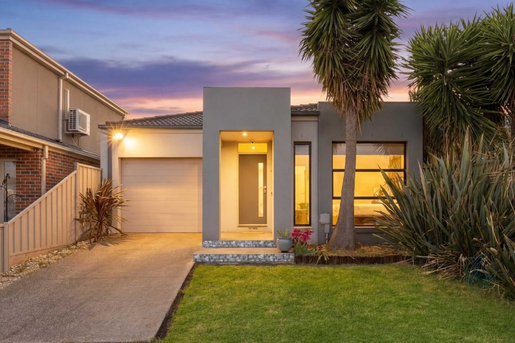 1/2 Sayvel Cl, Hillside, VIC 3037