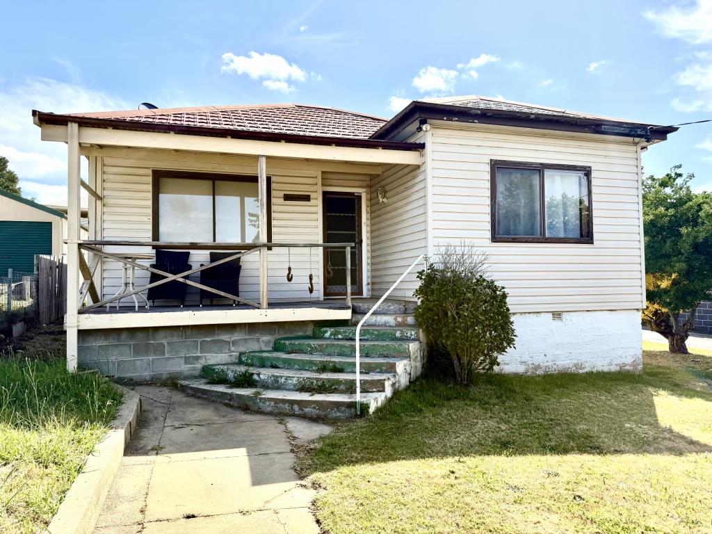 66 Young St, Bombala, NSW 2632