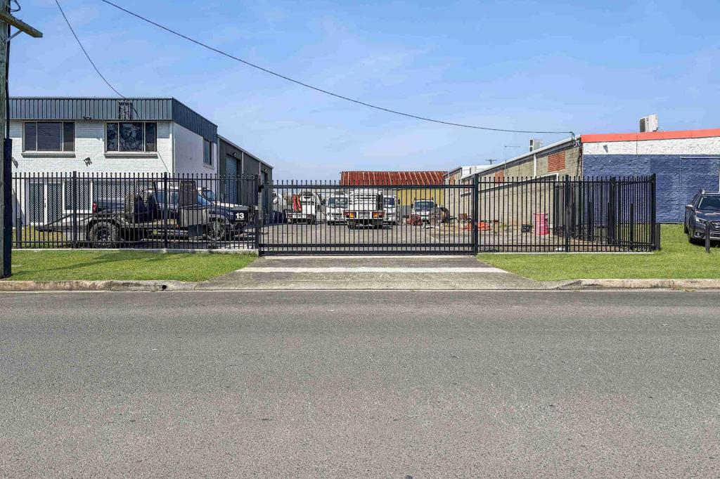 13 Miall Way, Albion Park Rail, NSW 2527