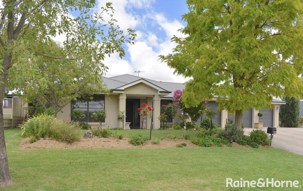 42 Carlyle Ave, Llanarth, NSW 2795