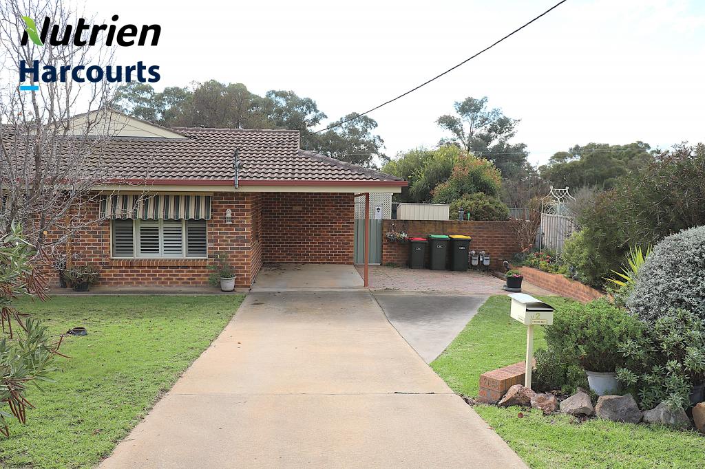 2/133 Hurley St, Cootamundra, NSW 2590