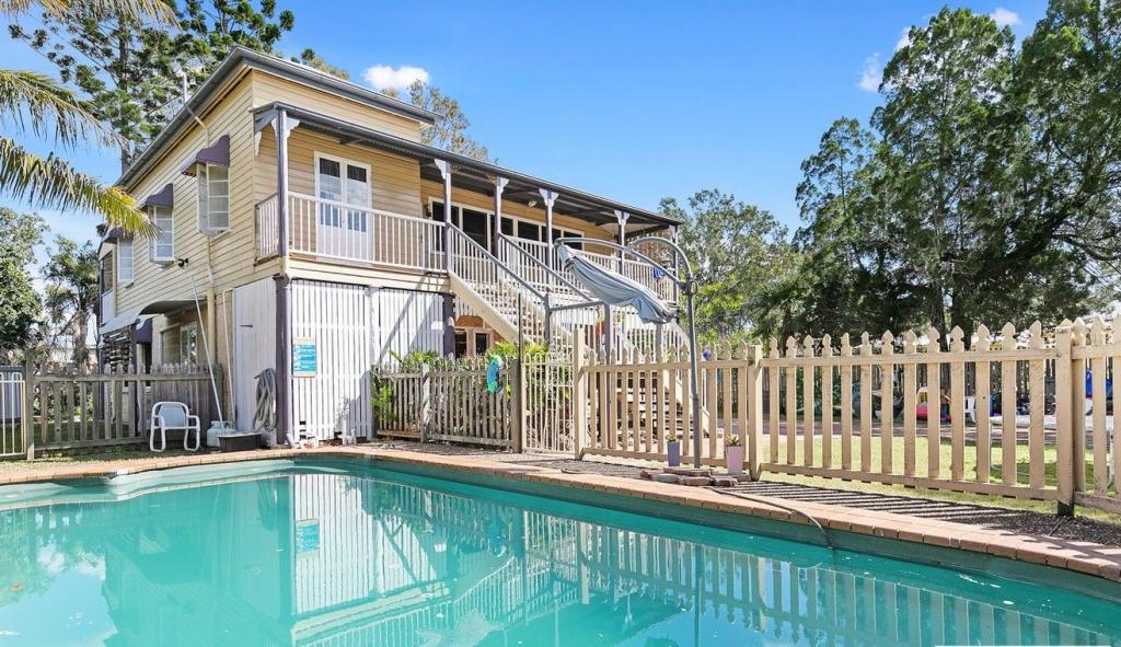7 Puller St, Granville, QLD 4650