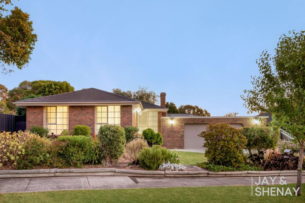 8 Tufnel Ct, Endeavour Hills, VIC 3802