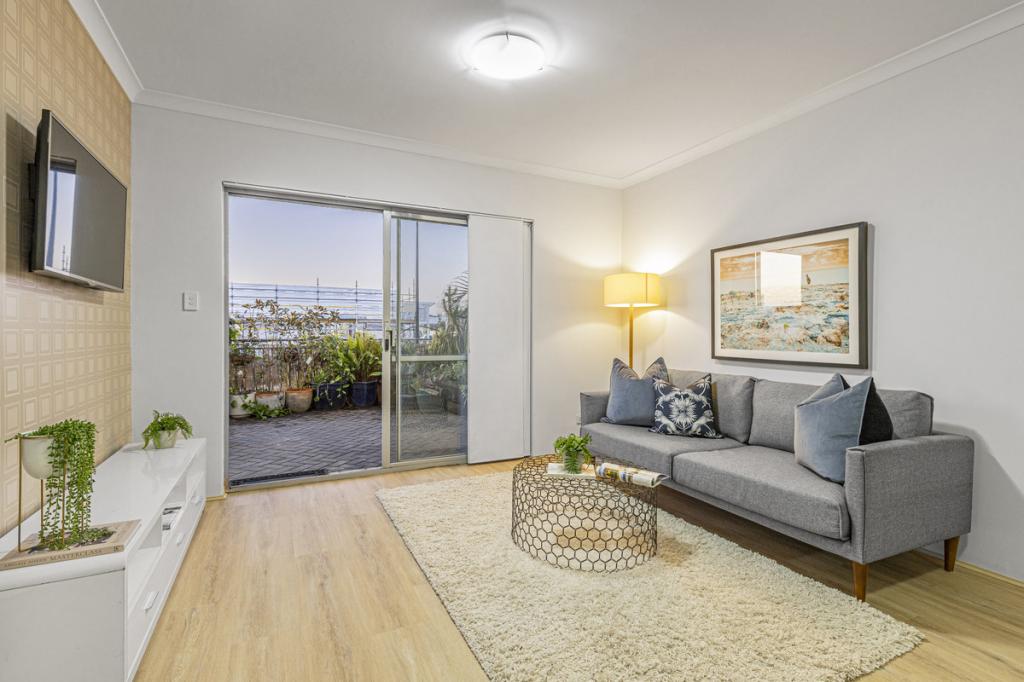 12/2 Royston Link, Butler, WA 6036