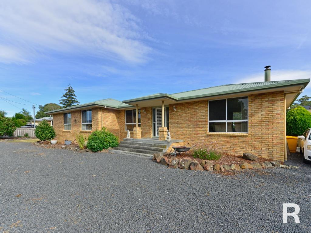 102 Derwent Tce, New Norfolk, TAS 7140
