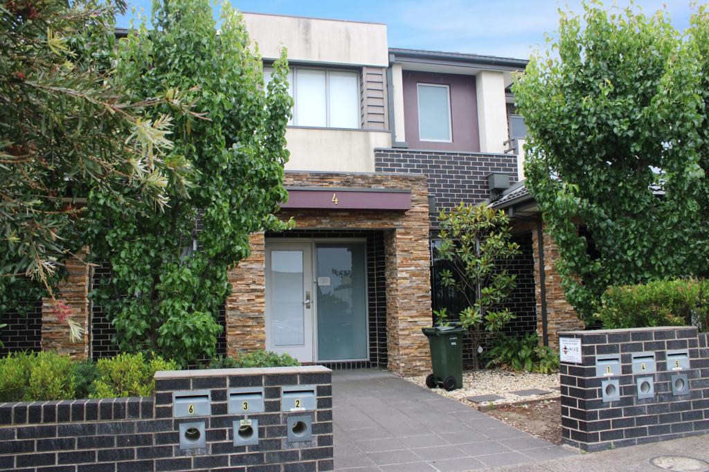 4/4 HENRY ST, RESERVOIR, VIC 3073