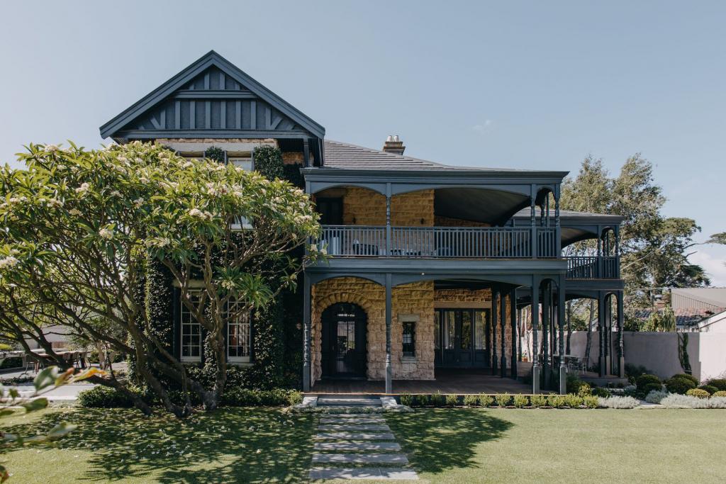 143 Forrest St, Peppermint Grove, WA 6011