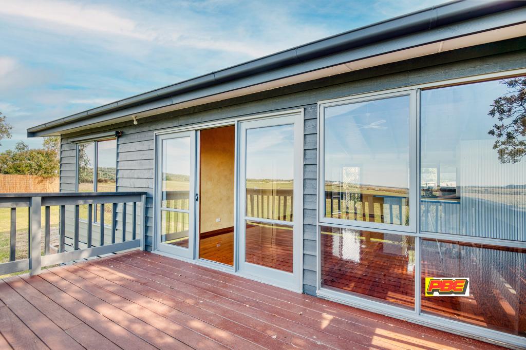24 Anita Cres, Venus Bay, VIC 3956