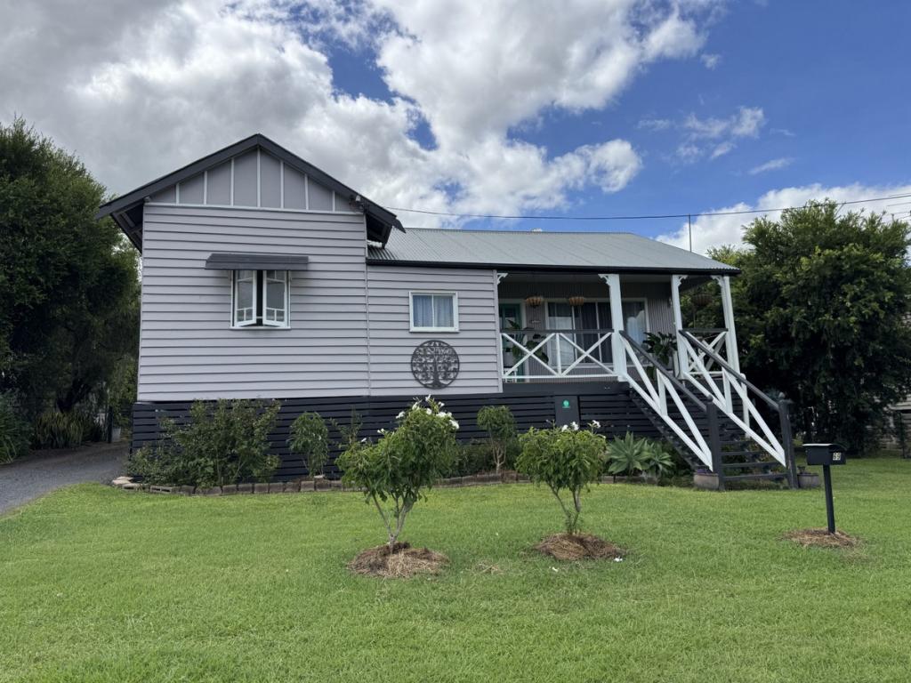 69 Newton St, Monto, QLD 4630