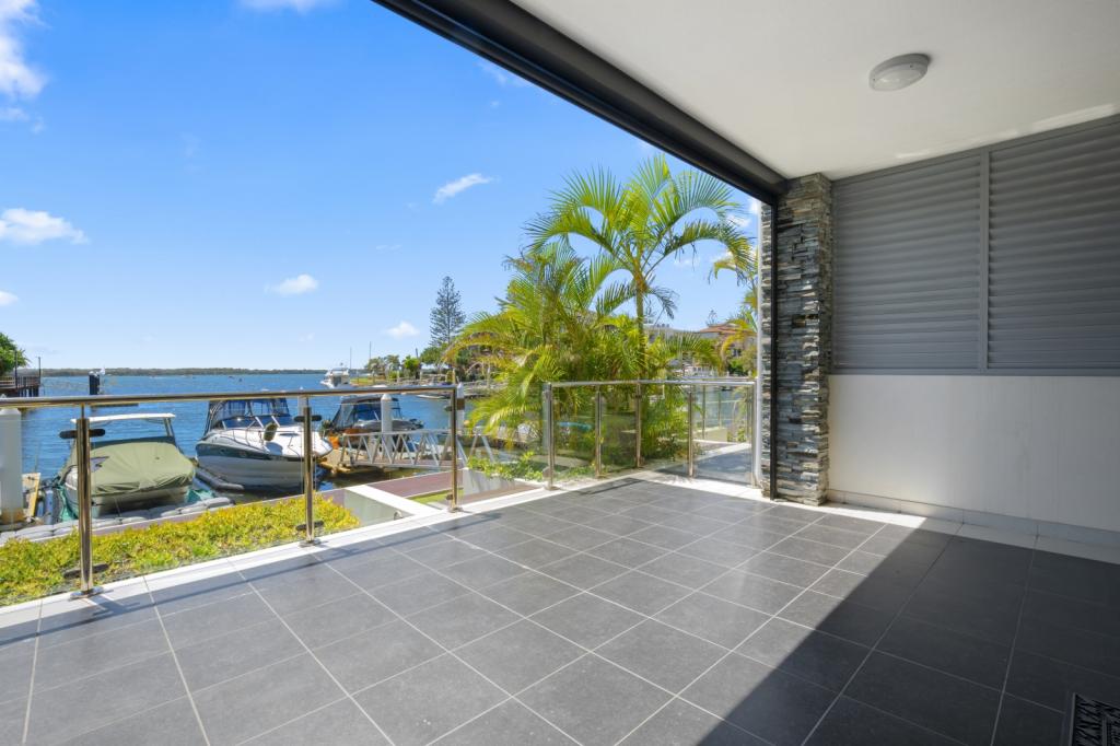 4/27-29 Madang Cres, Runaway Bay, QLD 4216