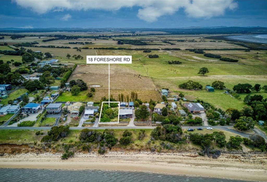 18 Foreshore Rd, Jam Jerrup, VIC 3984