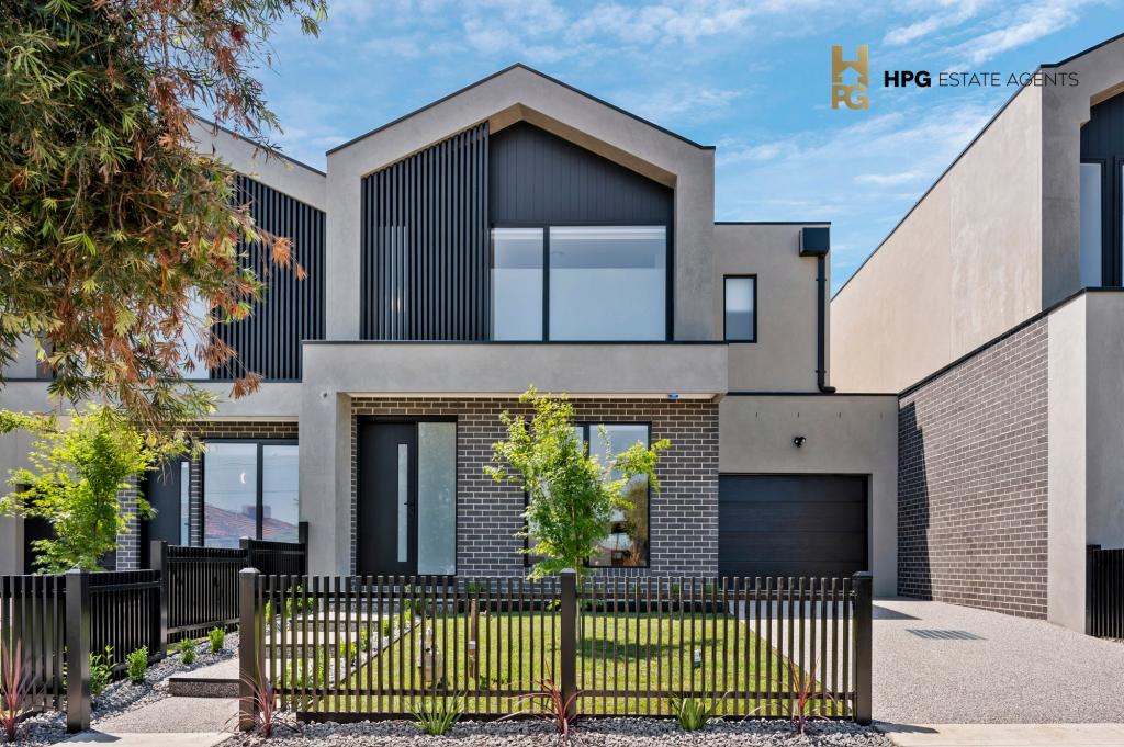 2/2 Phelan Ct, Tullamarine, VIC 3043