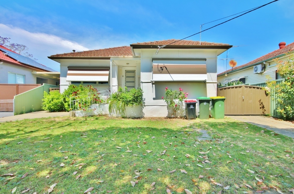 123 Marco Ave, Panania, NSW 2213