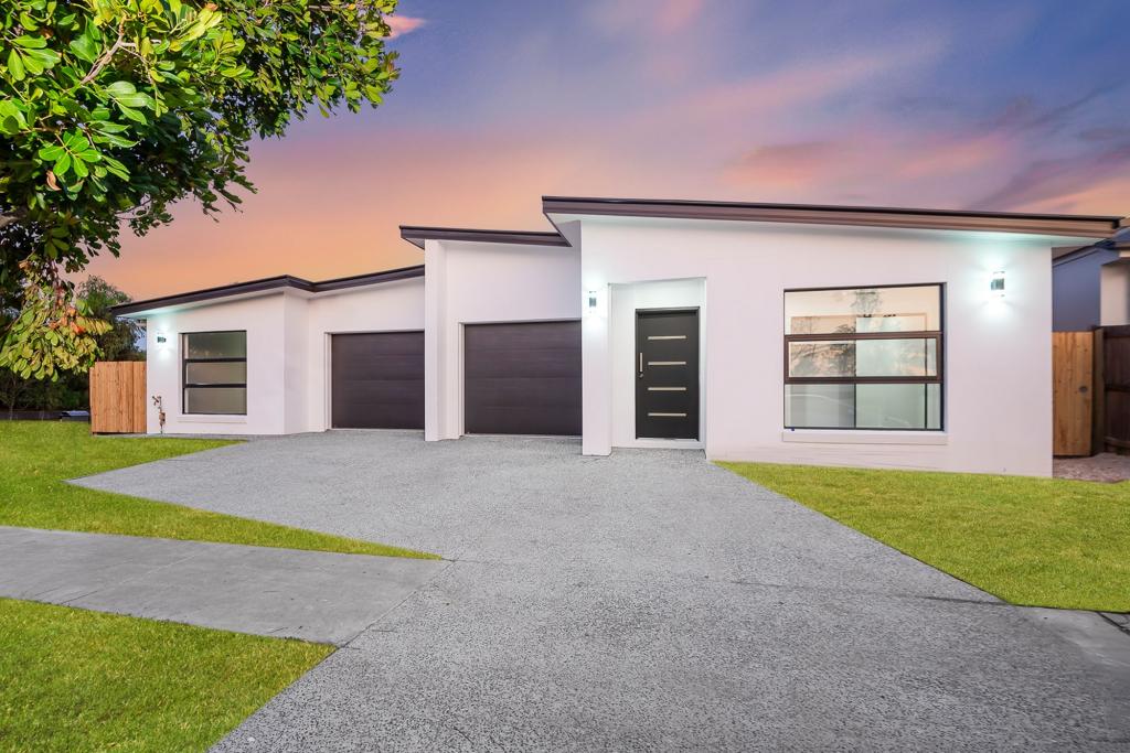 31 MATASHA CRES, PIMPAMA, QLD 4209