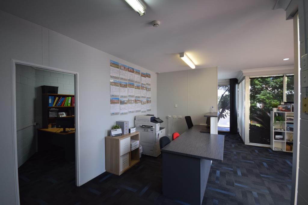 Tenancy 3/360-362 Stenner St, Kearneys Spring, QLD 4350