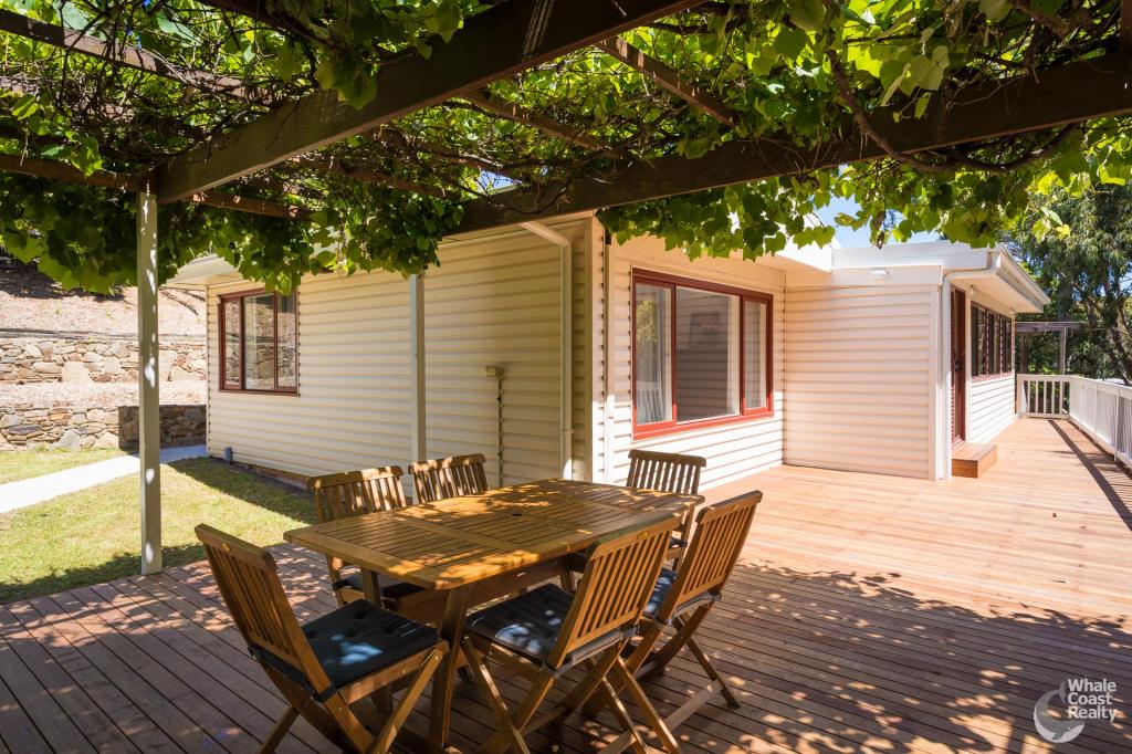 41 Barker Pde, Narooma, NSW 2546
