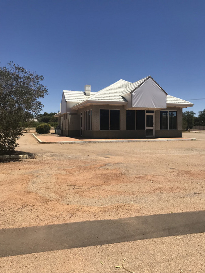 1 Woolgar Ave, Merredin, WA 6415