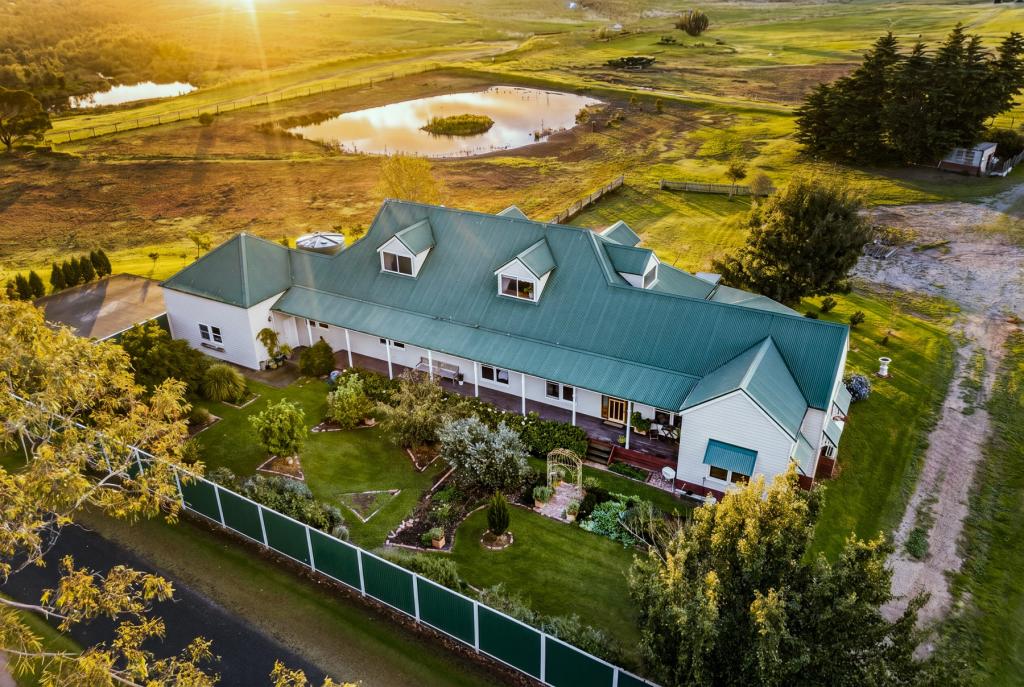 2B FINEGAN CT, SALE, VIC 3850