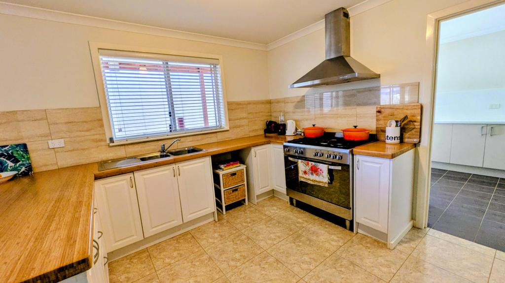 9b Viveash Rd, Middle Swan, WA 6056