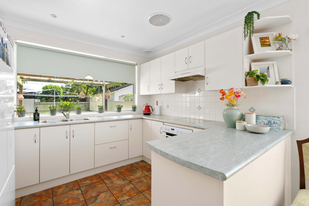 15 Lyrebird Dr, Nowra, NSW 2541