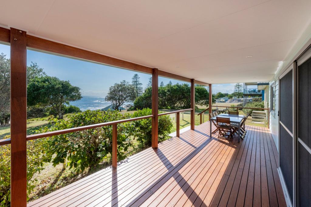 65 OCEAN RD, BROOMS HEAD, NSW 2463