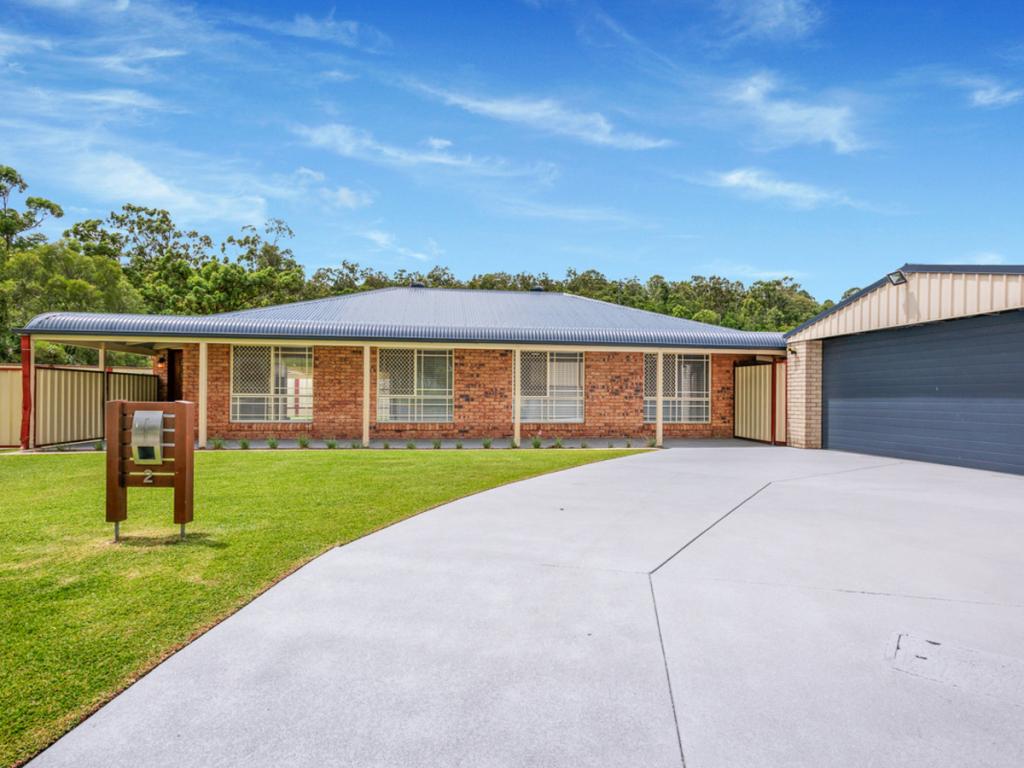 2 Pinedale St, Oxenford, QLD 4210