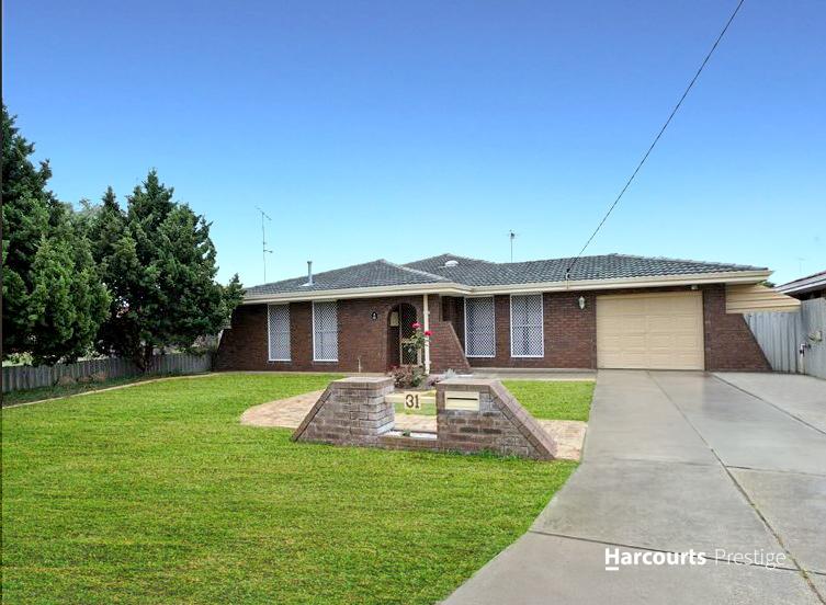 31 Haselmere Crcs, Rockingham, WA 6168