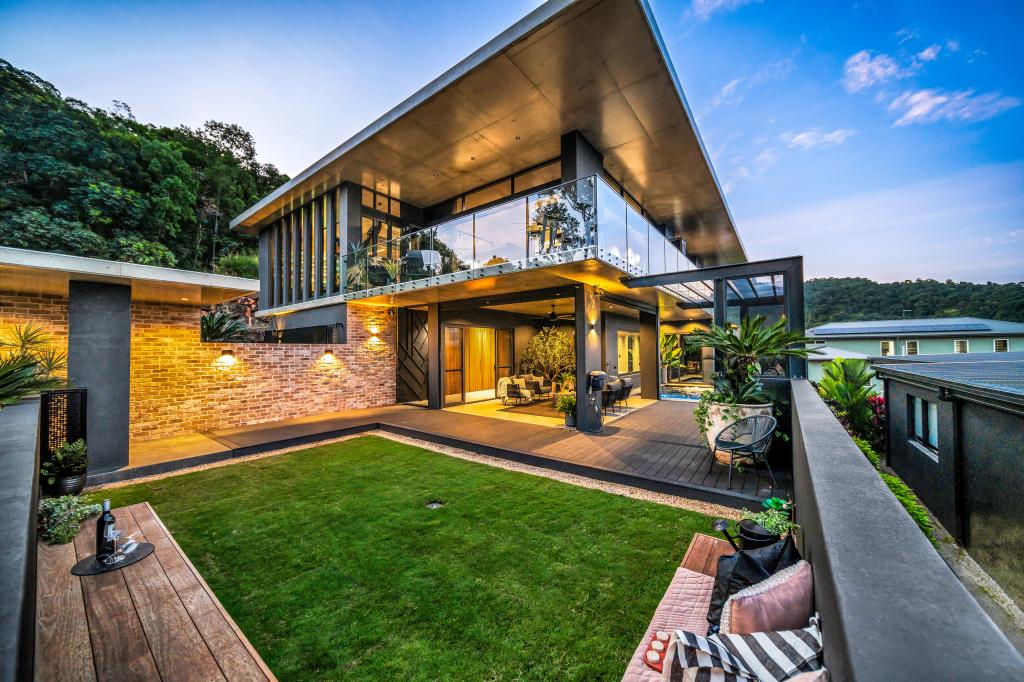 22 Akame Ave, Caravonica, QLD 4878