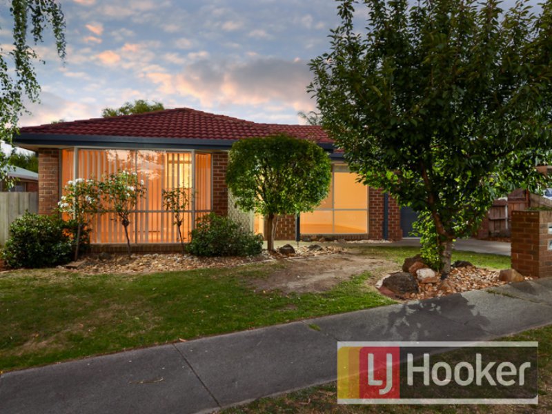 5 JASON CL, BERWICK, VIC 3806