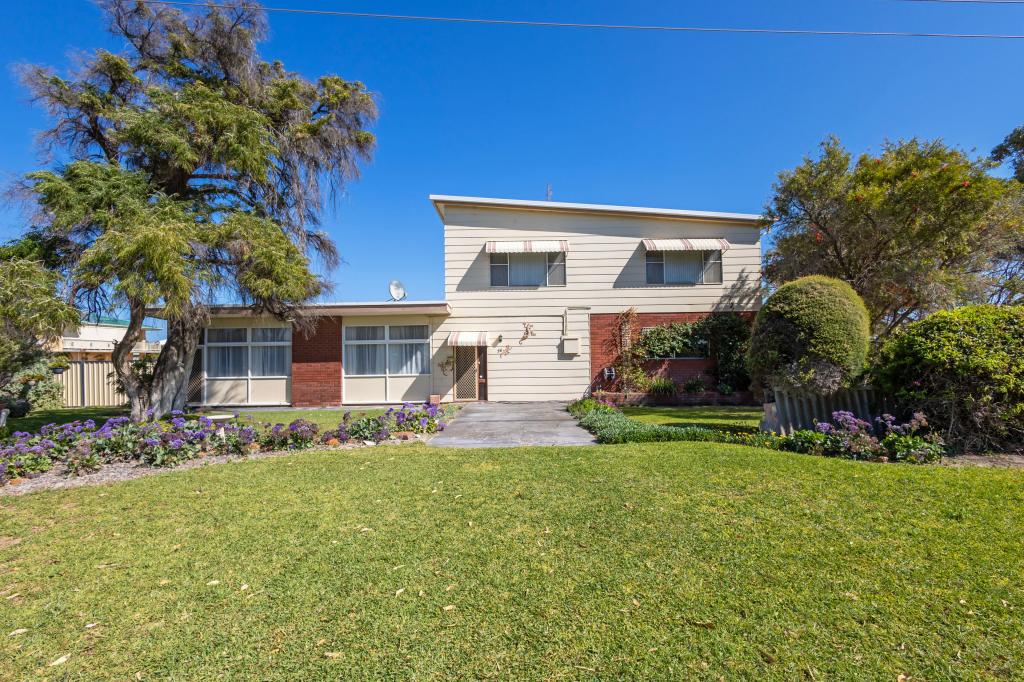 36 Iberia St, Cervantes, WA 6511