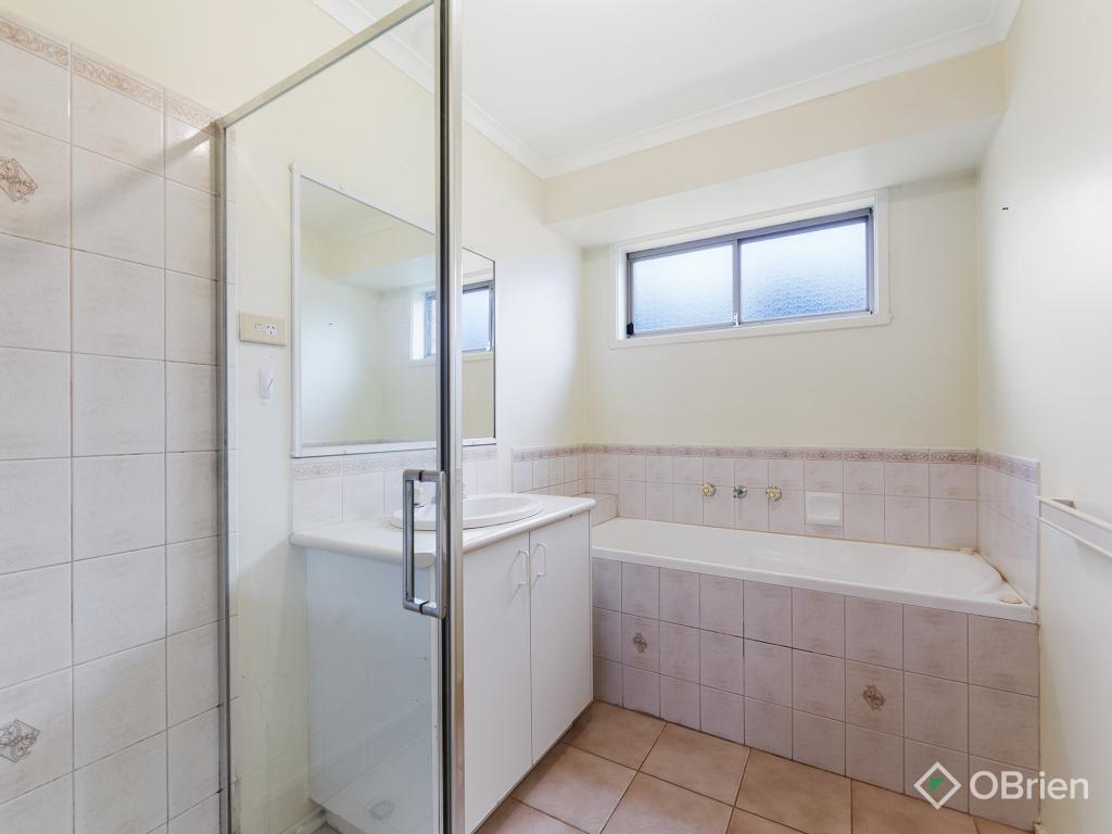 8a Manchester Dr, Sydenham, VIC 3037