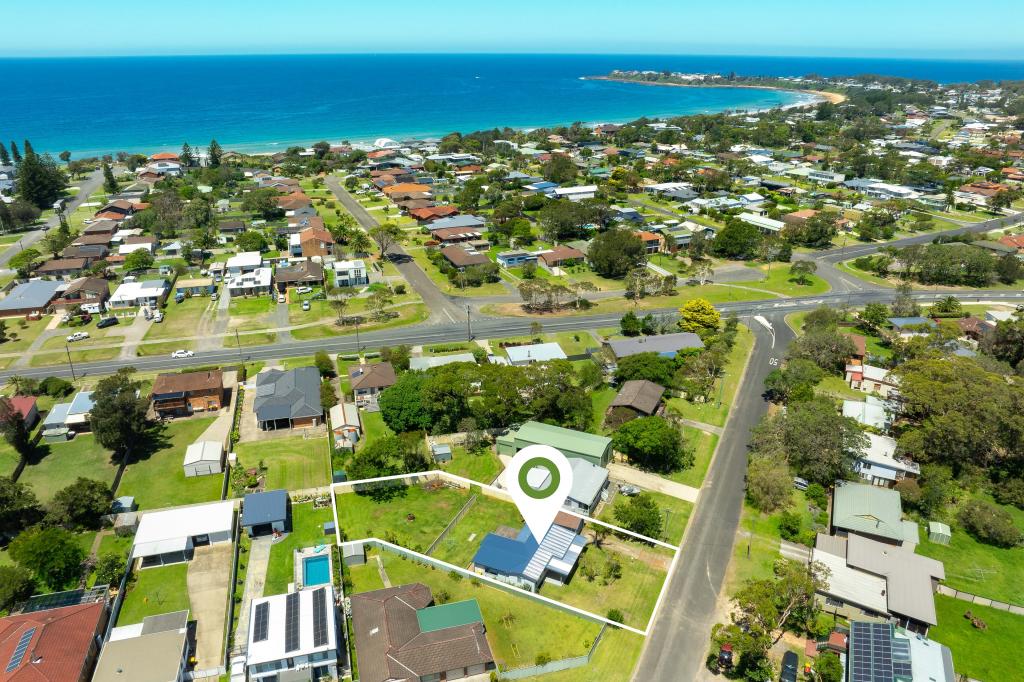 15 WHISTLER ST, CULBURRA BEACH, NSW 2540