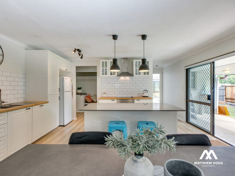 19 Lisbeth St, Springwood, QLD 4127